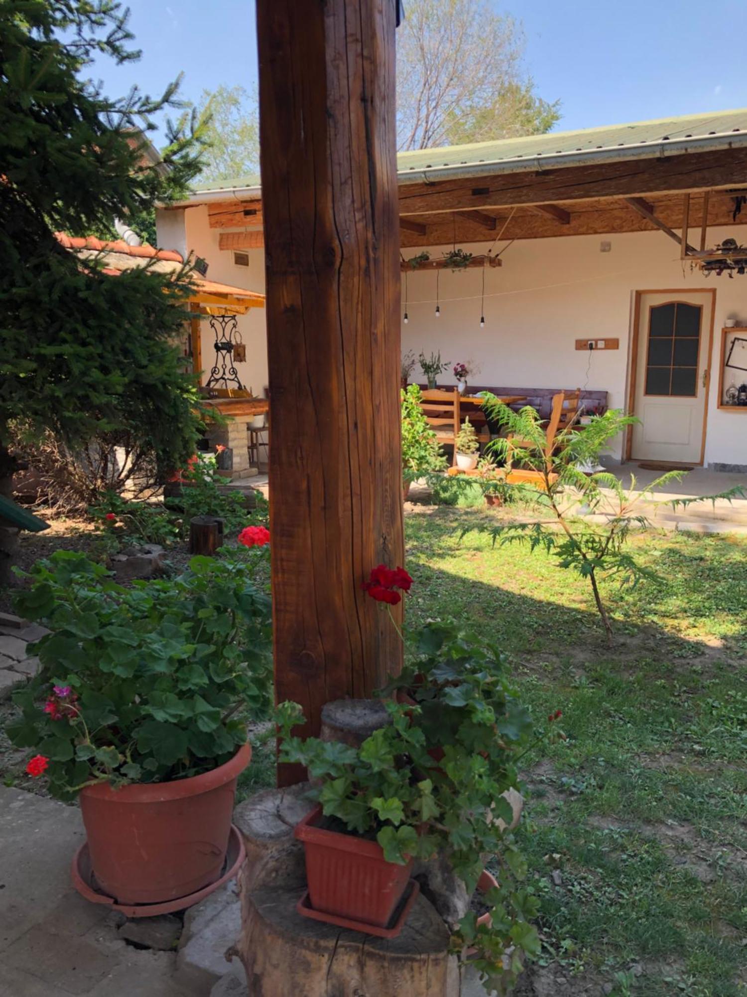 Nantucket Guesthouse Vrbas Exterior photo